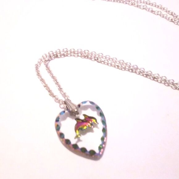Vintage Reverse Carved Lucite Heart Shaped Dolphin Pendant Necklace - Picture 5 of 6